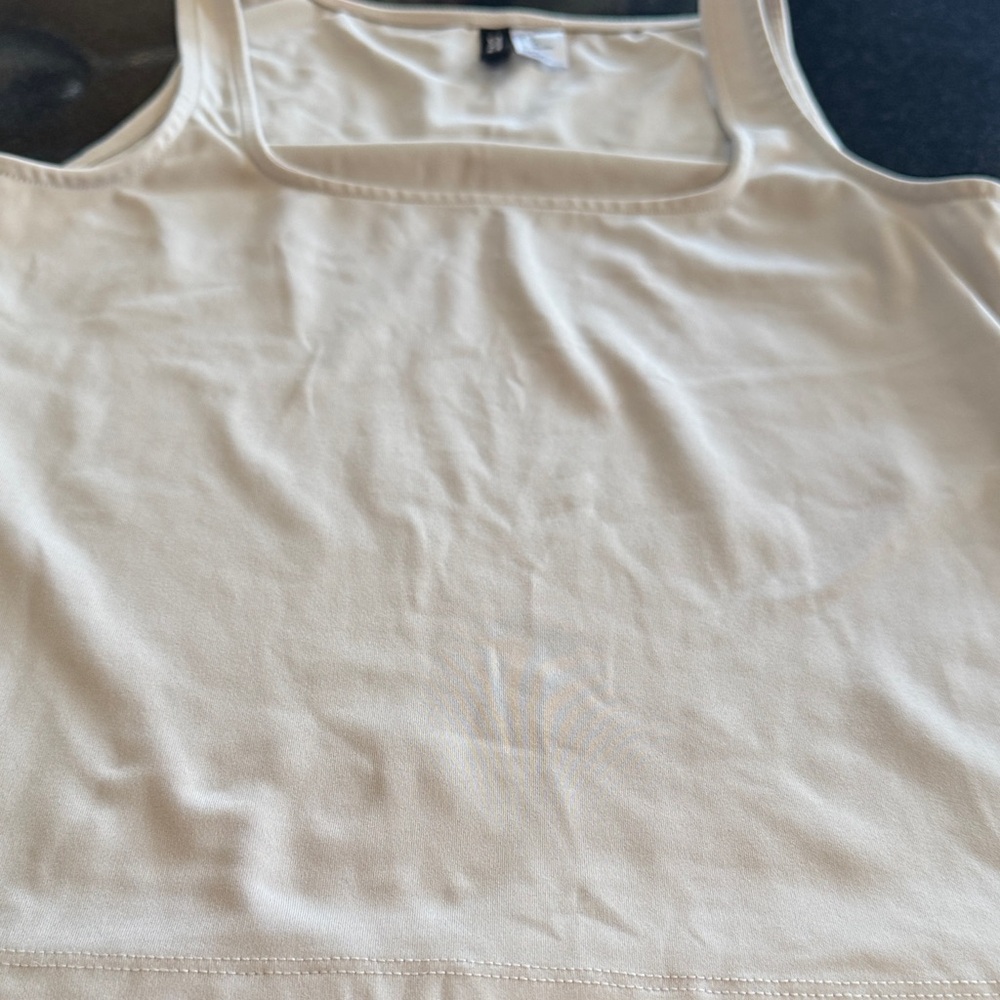 Basic Square-Neck Tank Top - Cream - Picture 5 of 7